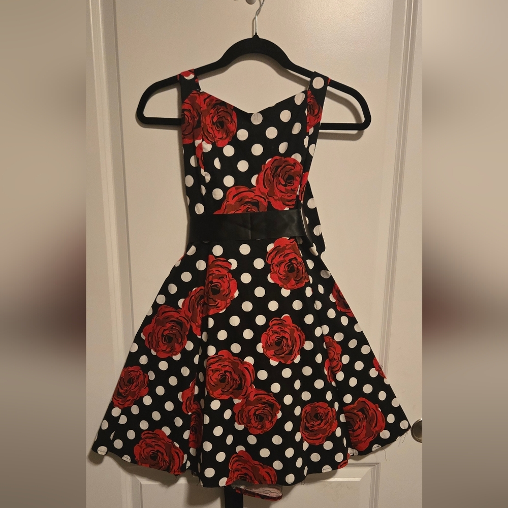 Black&White Polka Dot Floral Halter Fit and Flare Dress. 1950's Retro Vintage